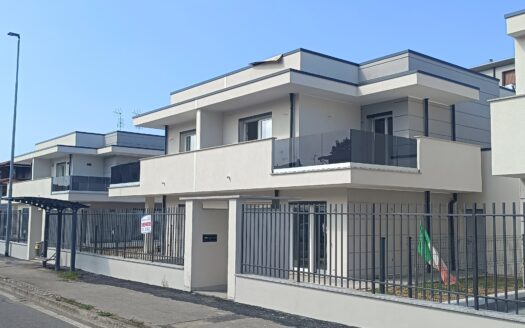 ULTIMA Nuova ed elegante villa con giardino (VILLA B) – Bareggio RIF. GG – D