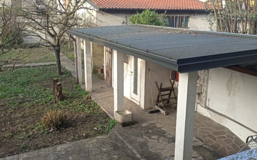 Villa bifamiliare in vendita a Bareggio RIF. 009